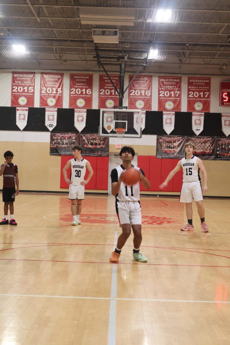 Boys Varsity Battles to the Final Buzzer
